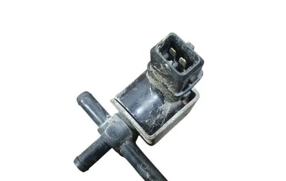 Audi A4 S4 B6 8E 8H Turbo solenoid valve 058906283C