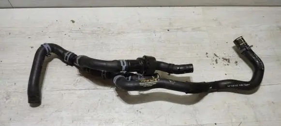Volkswagen Tiguan Engine coolant pipe/hose 5N0122073AG