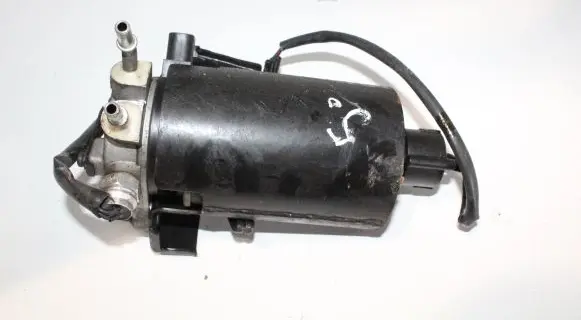 KIA Sportage Fuel tank mounting bracket 