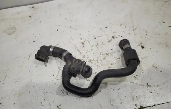 Mercedes-Benz E W238 Engine coolant pipe/hose A2135016982