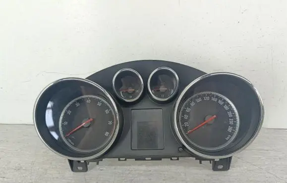 Opel Astra J Speedometer (instrument cluster) 
