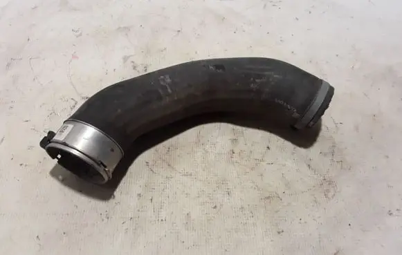 Volvo S60 Intercooler hose/pipe 31370952