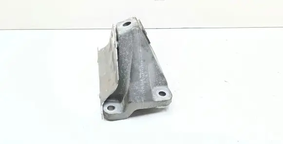 BMW 5 F10 F11 Engine mounting bracket 6777928 22116777928