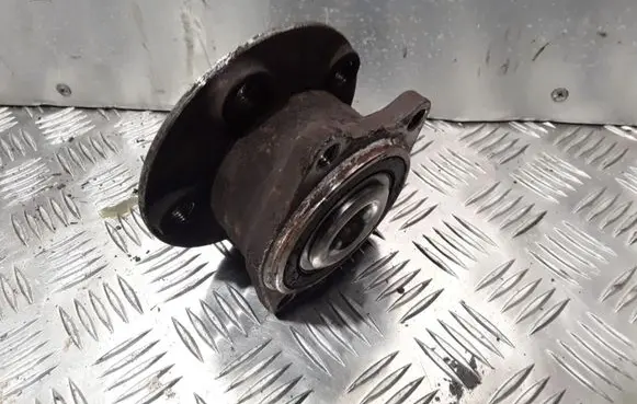 Volvo S60 Rear wheel hub