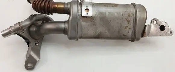 Mercedes-Benz A W176 EGR valve cooler 147358238R