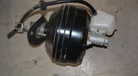 BMW 3 F30 F35 F31 Brake booster 4081077