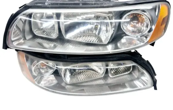 Volvo V70 Headlight/headlamp 30698835 30698836 8920026