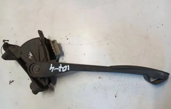Volvo V70 Accelerator throttle pedal 9496821 B329 00776900