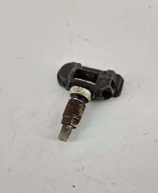 Mercedes-Benz C W205 Tire pressure sensor 2546AGG4