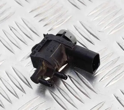 Volkswagen Tiguan Turbo solenoid valve 1K0906283A