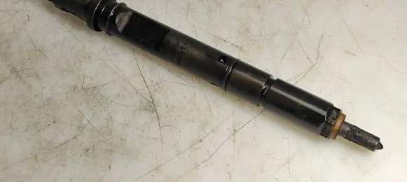Audi A4 S4 B7 8E 8H Fuel injector 059130201G