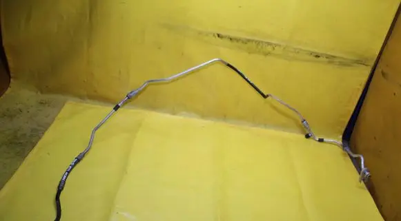 Air conditioning (A/C) pipe/hose