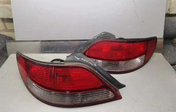 Toyota Solara Rear/tail lights set 
