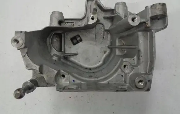 Ford Mondeo MK V Engine mounting bracket 9804498180