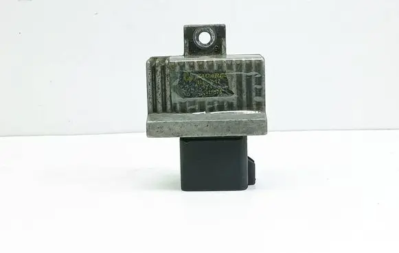 Renault Scenic I Glow plug pre-heat relay 7700115078