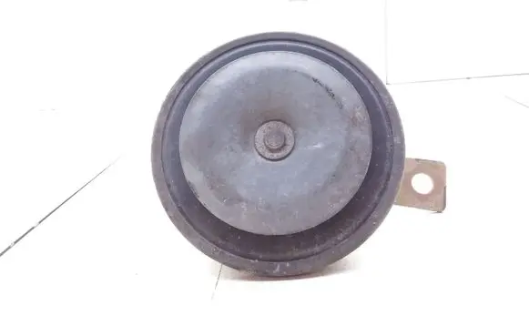 Mitsubishi Carisma Horn signal A28657625 002952