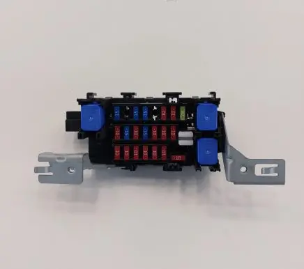 Nissan Leaf II (ZE1) Fuse module