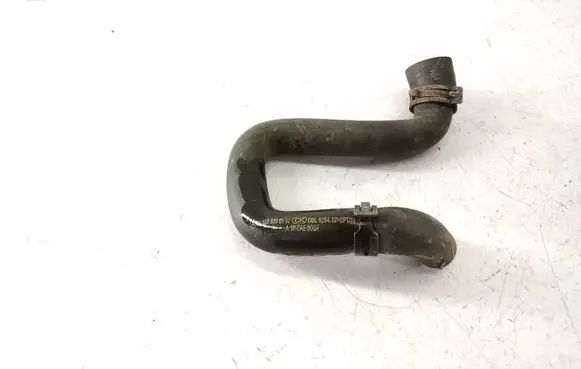 Engine coolant pipe/hose