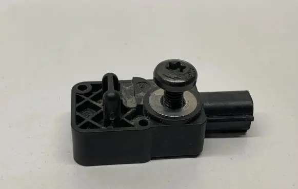 Chevrolet Camaro Airbag deployment crash/impact sensor 13509729