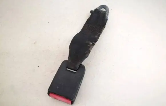 Peugeot 206 Middle seatbelt buckle (rear) 