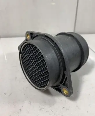 Audi A4 S4 B5 8D Mass air flow meter 058133471A
