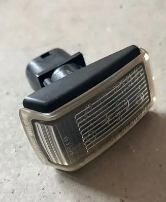 Volvo S40, V40 Front fender indicator light 01555