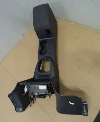 Volkswagen Touran I Center console 
