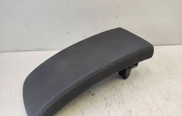 Renault Megane III Armrest 1906003