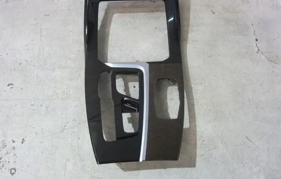 BMW X3 G01 Dash center speaker trim cover 51166822047 6822047
