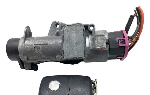 Seat Ibiza IV (6J,6P) Ignition lock 4B0905851C