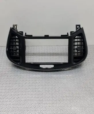Nissan Juke I F15 Dash center air vent grill 682601KE0A 682U11KE0A