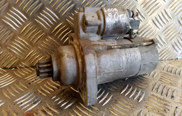 Seat Leon (1P) Starter motor 02M911023N 0712061441RPLN TS18E3