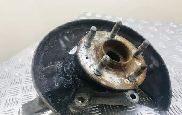 Opel Insignia A Front wheel hub spindle knuckle