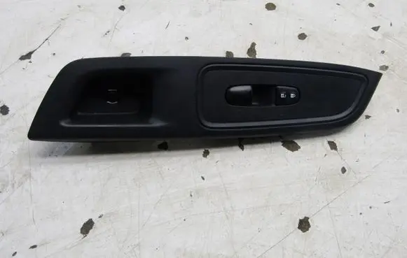 Nissan Micra K14 Quarter vent window switch 809615FF1A