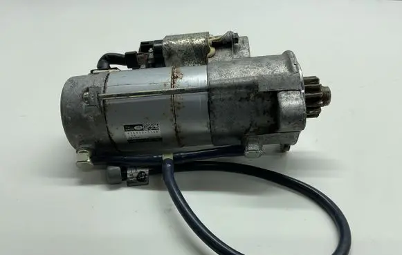 Land Rover Discovery 5 Starter motor J8A211001BB
