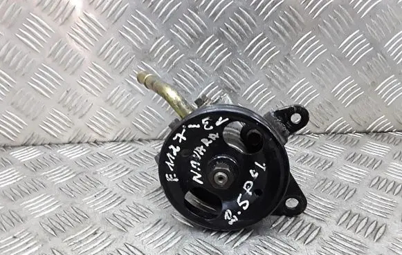 Nissan Navara Power steering pump