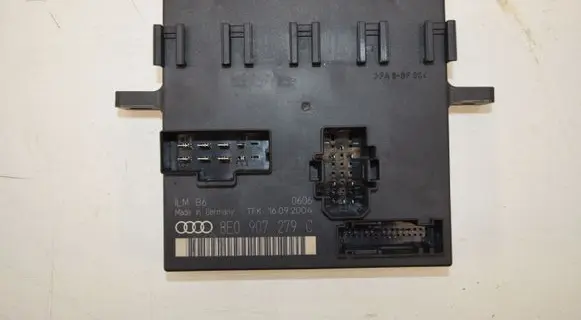Audi A4 S4 B6 8E 8H Comfort/convenience module 8E0907279C