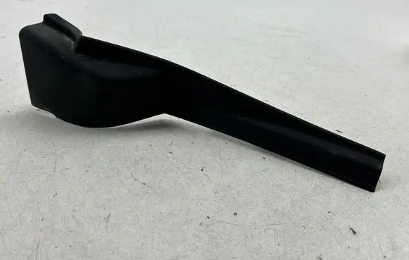 Nissan Murano Z52 Windshield trim 6689499A0A