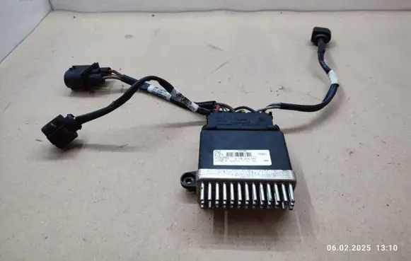 Audi A6 S6 C7 4G Coolant fan relay 8K0959501G