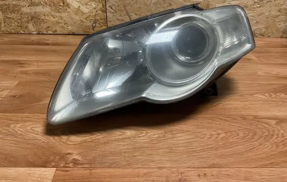Volkswagen PASSAT B6 Headlight/headlamp 3C0941005Q