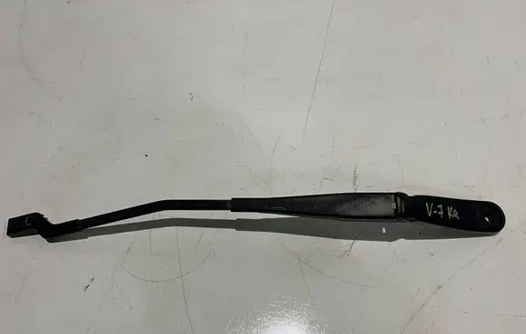 Volvo V70 Windshield/front glass wiper blade 30796035