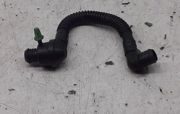 Audi A4 S4 B6 8E 8H Vacuum line/pipe/hose 8E0611933