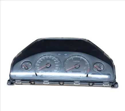 Volvo V70 Speedometer (instrument cluster) 8673262 69294730T 682942730T