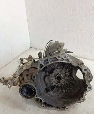Audi A3 S3 8L Manual 5 speed gearbox DUU 02K301107J8 DUU14121