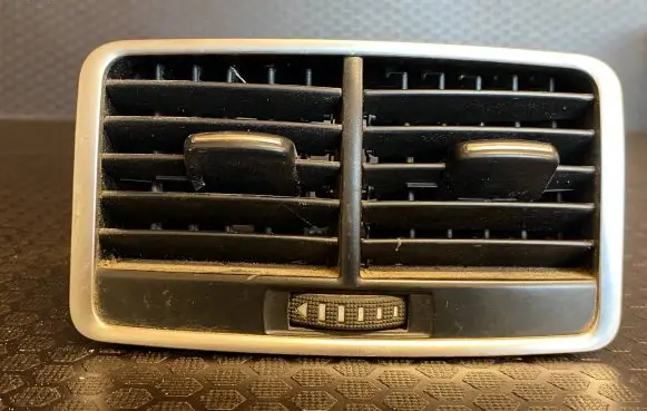 Audi A6 S6 C6 4F Rear air vent grill 4F0819203C
