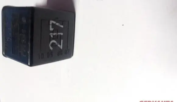 Audi A6 S6 C5 4B Other relay 443951253S