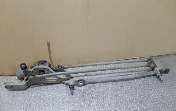 Ford Focus Front wiper linkage and motor 3397020850