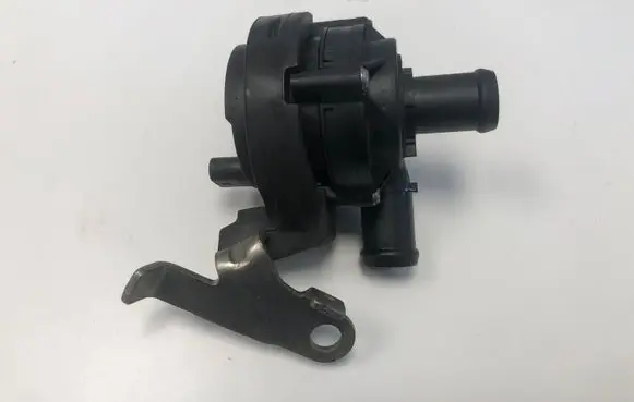 Volkswagen Tiguan Electric auxiliary coolant/water pump 5Q0965567J