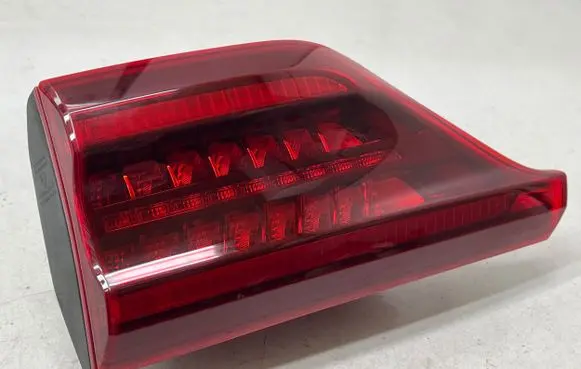 KIA Sportage Tailgate rear/tail lights R660RR05 92406F1600 0096600150278