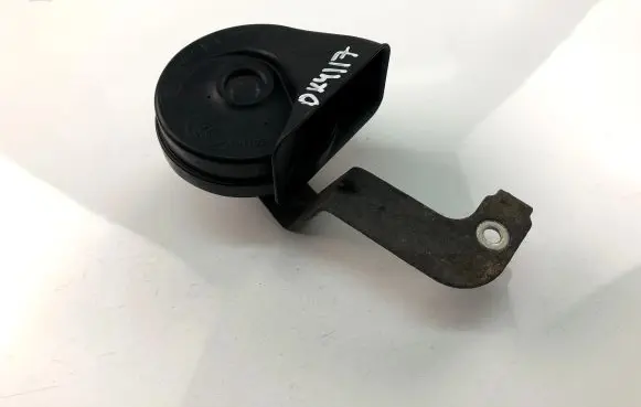 Volvo XC70 Horn signal A046522